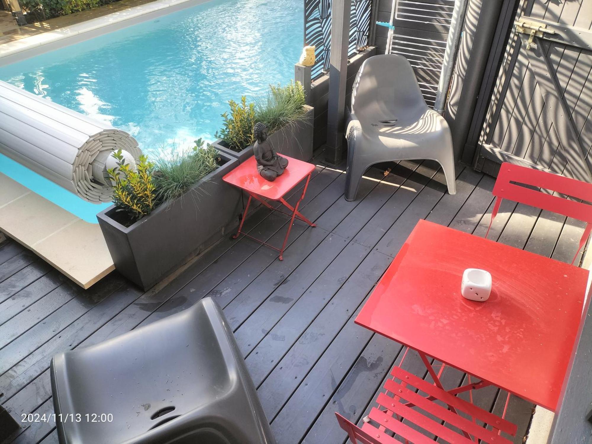 Au Bord Du Vieux Moulin Apartment Merignac  Bagian luar foto