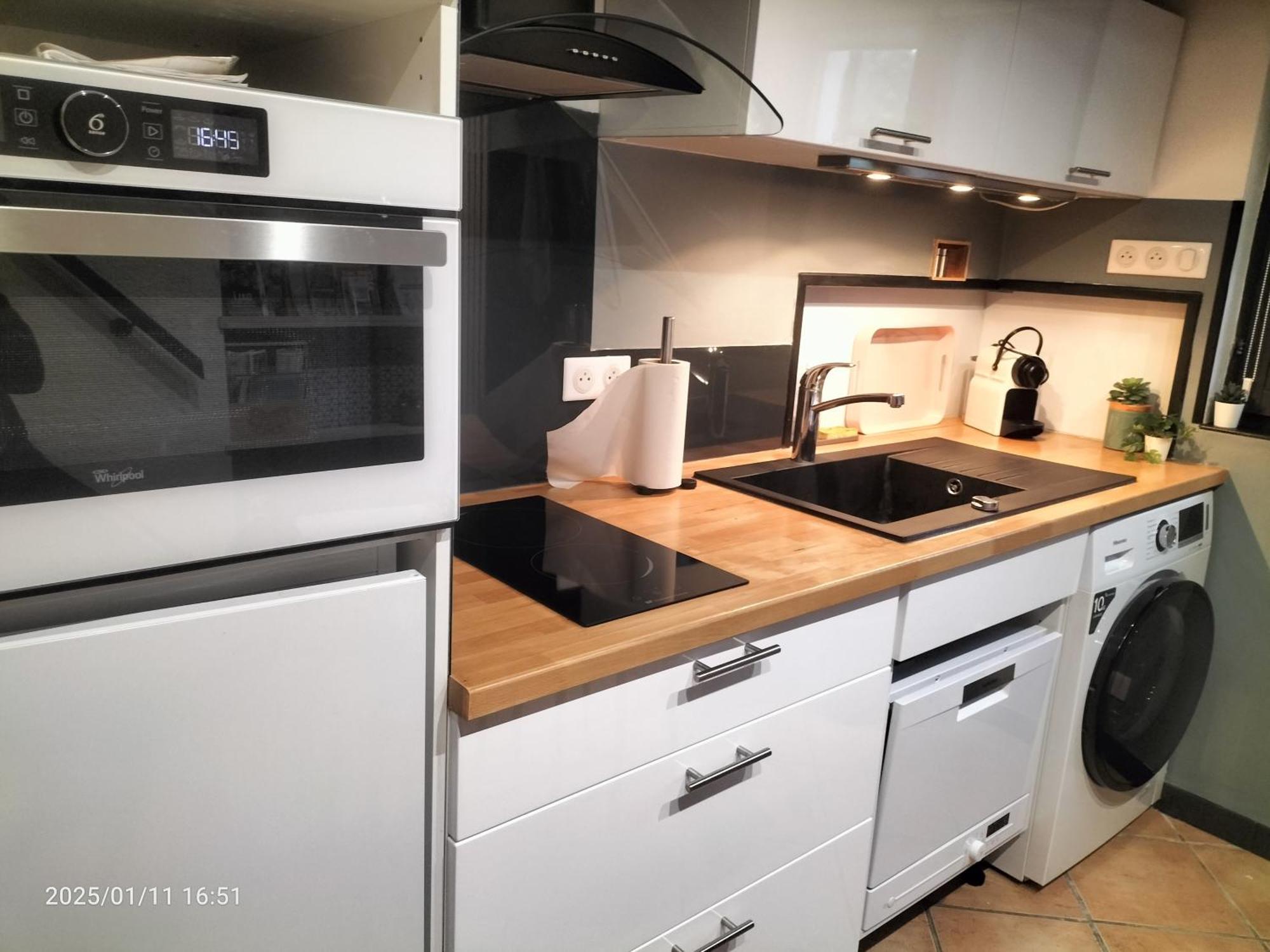 Au Bord Du Vieux Moulin Apartment Merignac  Bagian luar foto