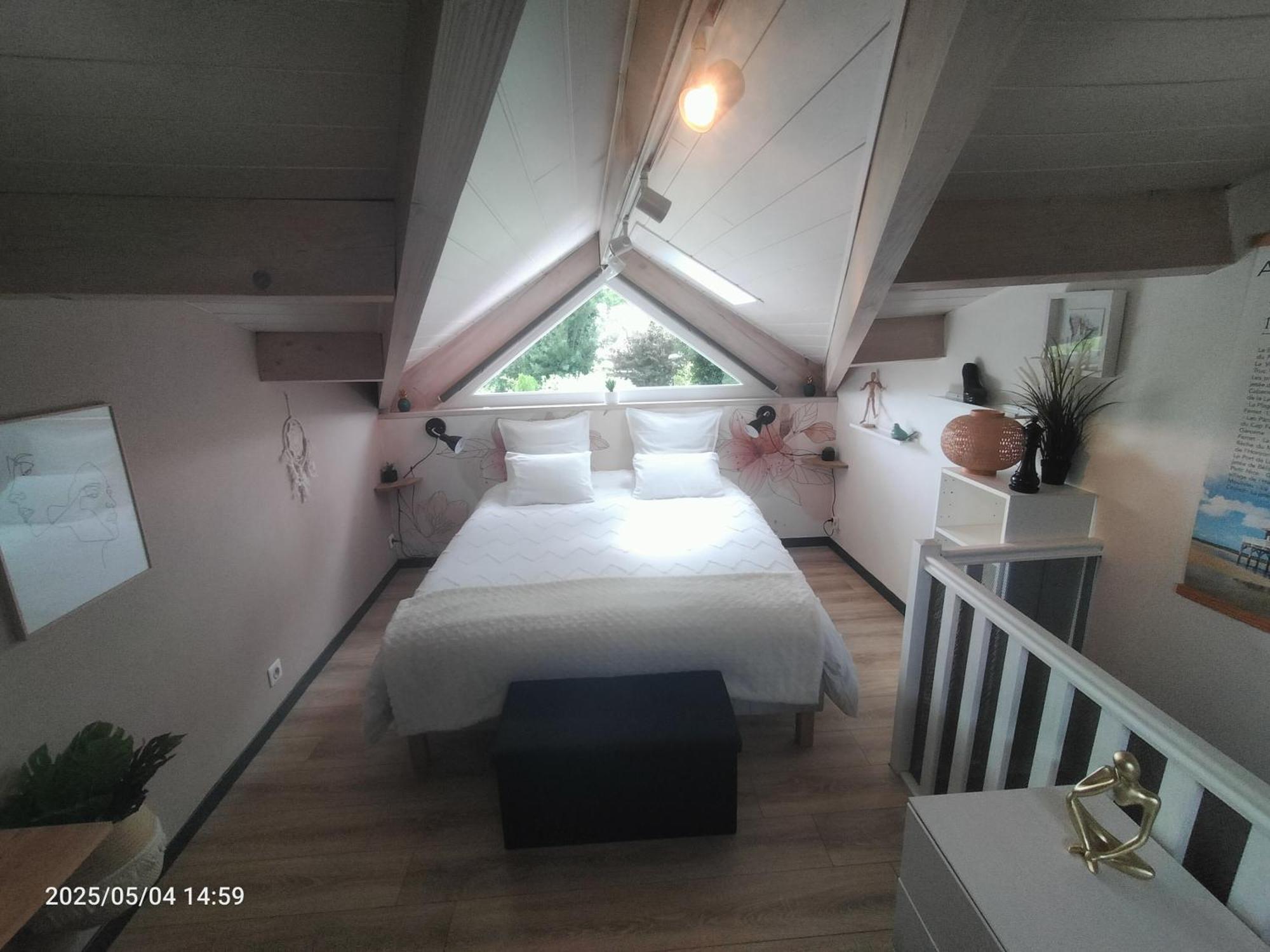 Au Bord Du Vieux Moulin Apartment Merignac  Bagian luar foto