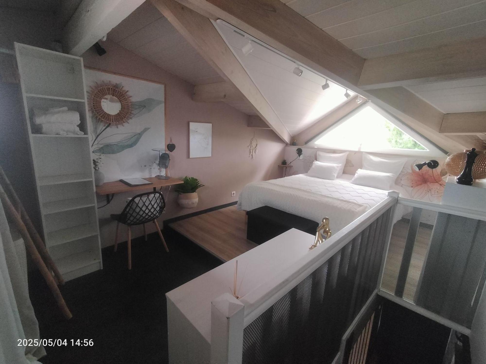 Au Bord Du Vieux Moulin Apartment Merignac  Bagian luar foto